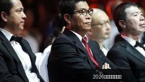 季后赛创纪录克拉克半场双20，半场得分助攻两双，她成历史第一人